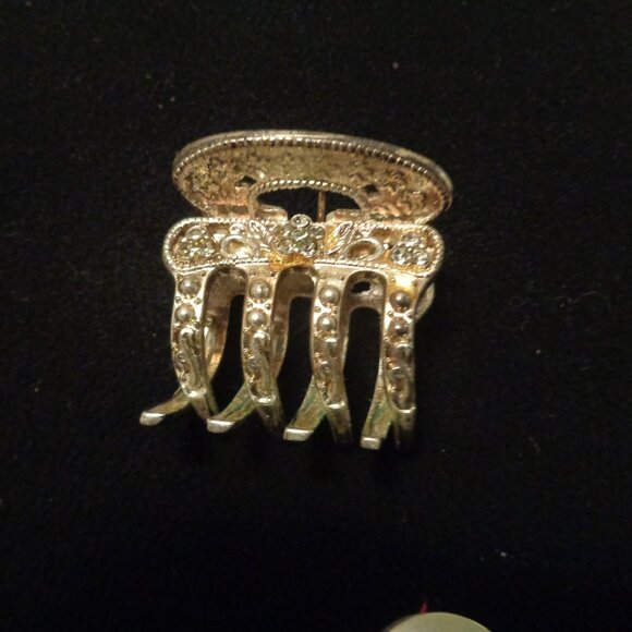 OLD & EARLY 1900S LADEL CLASP BOBBIN BEJEWELED METAL HAIR CLIP LOT - Picture 10 of 11